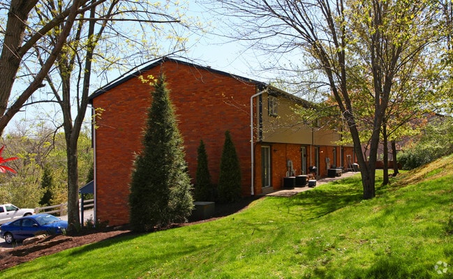 Building Photo - Walnut Ridge Townhomes