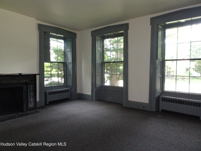 Building Photo - 549 NY-23B