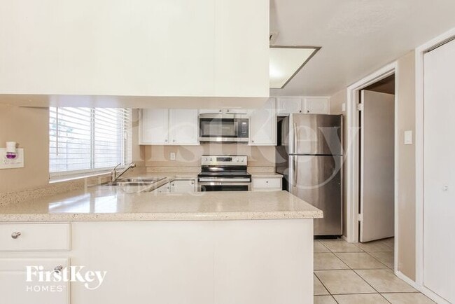 Building Photo - 4132 W Desert Cove Ave