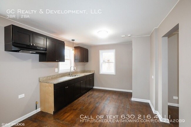 Building Photo - 2536 E 91st St