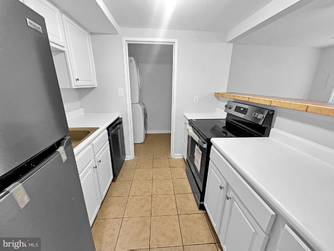 Photo - 9300 Hagel Cir Townhome