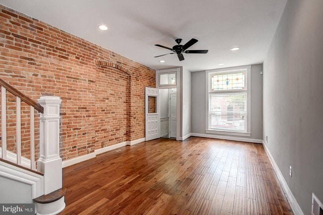 Building Photo - 509 S East Ave