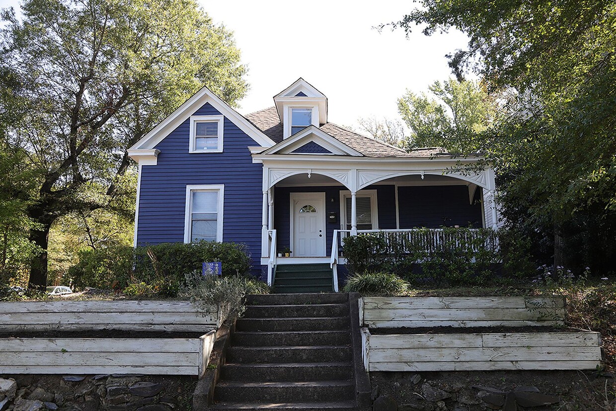 Primary Photo - Great home in Durham!