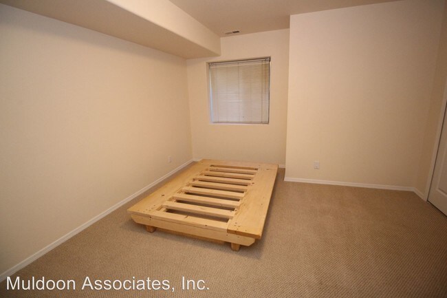 Building Photo - 6130 Colony Cir