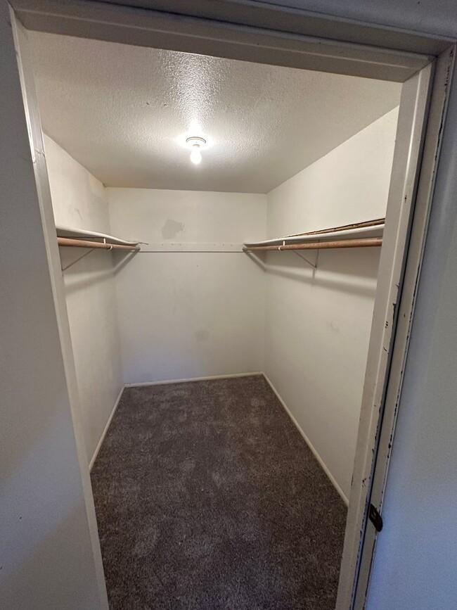 Foto del edificio - 2112-2112 N 13th St