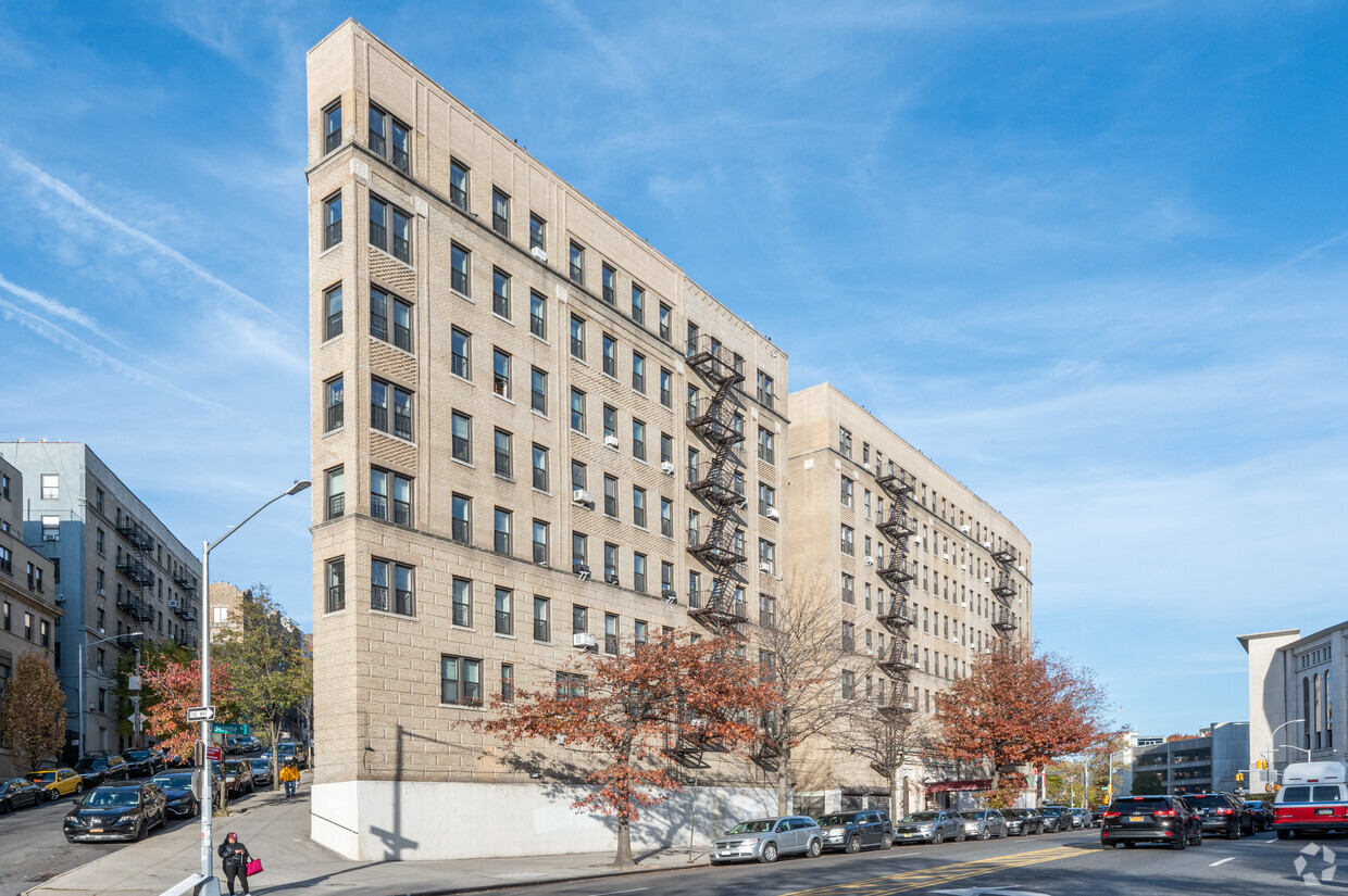 Fotografía del edificio - 941 Jerome Ave