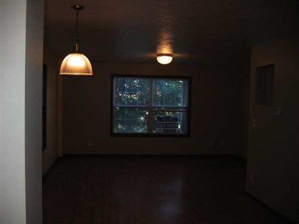 Building Photo - 625 Lafayette Ave NE