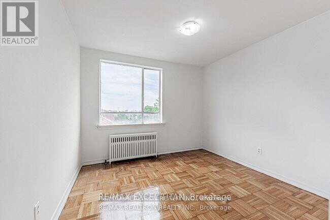 Building Photo - 2515 Eglinton Ave W