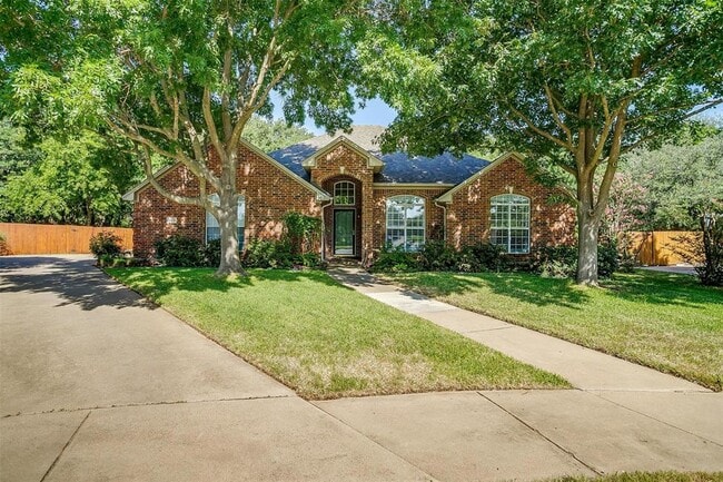 Building Photo - 750 Shady Tree Ct