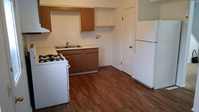 Building Photo - 903 W Martin St