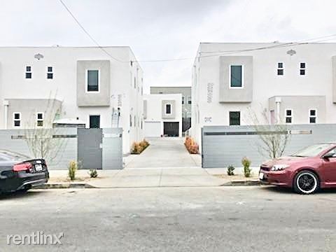 Primary Photo - 1 br, 1 bath Apartment - 419 N Coronado St