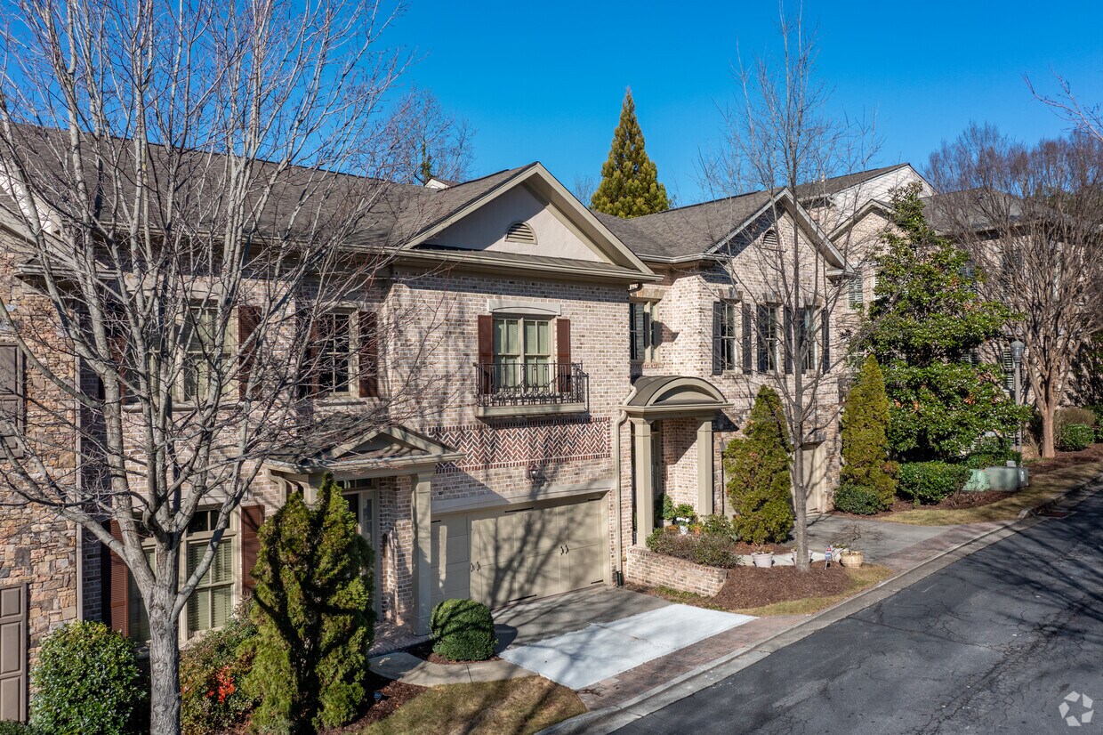 Primary Photo - 3046 Stone Gate Dr NE