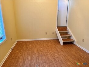 Building Photo - 899 Hillyer St