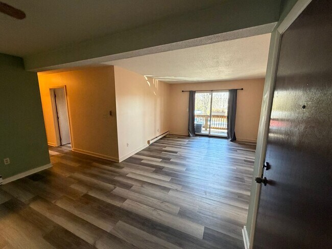 Foto del edificio - 1088 Dover Rd