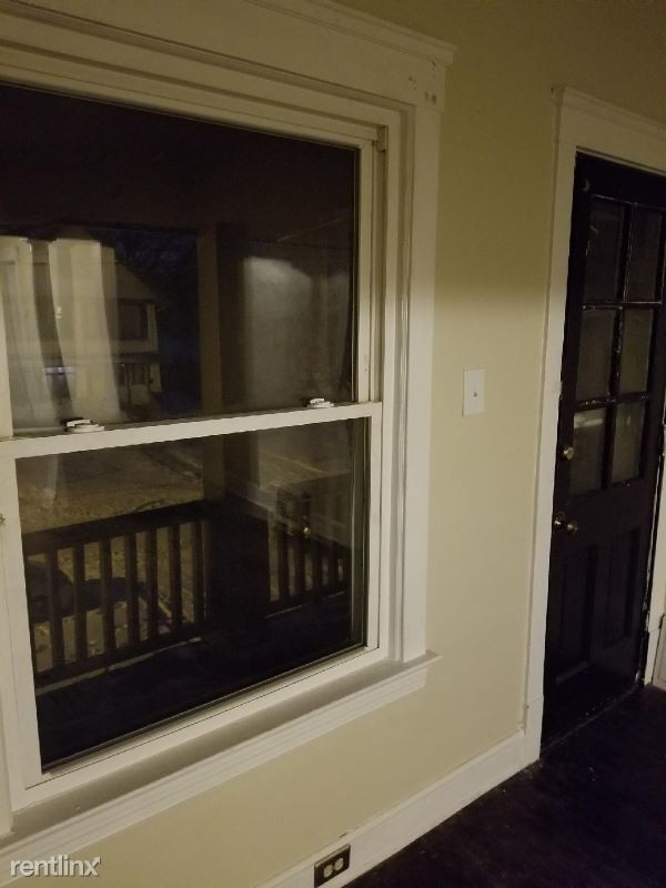 Building Photo - 3328 W 84th St