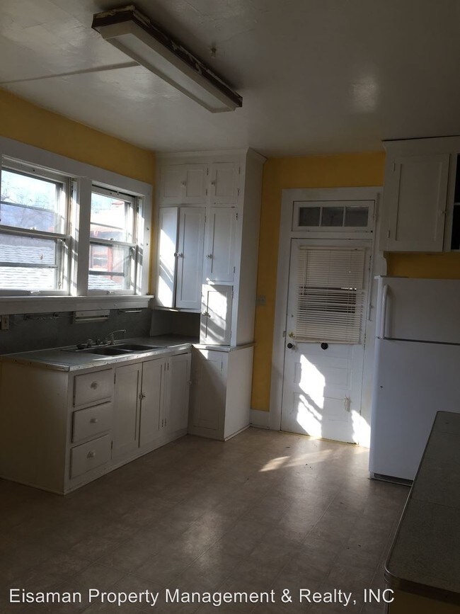 Building Photo - 1404 W Washington Blvd