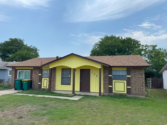 Building Photo - 132 Meadow Way