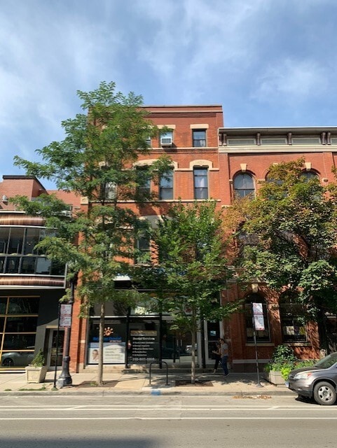 Building Photo - 1254 N Wells St