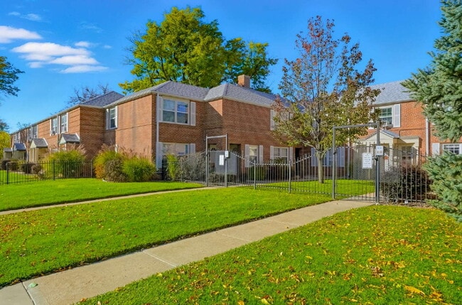 Park Hill townhome with outdoor space and ... - Park Hill townhome with outdoor space and ...