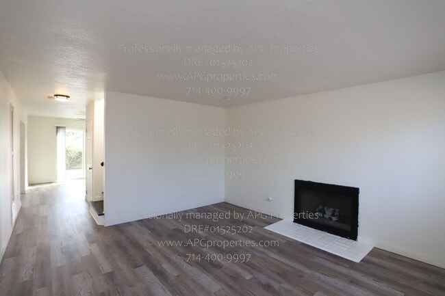 Building Photo - 519 N Daisy Ave