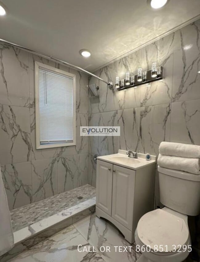 Building Photo - 54 Ward Pl