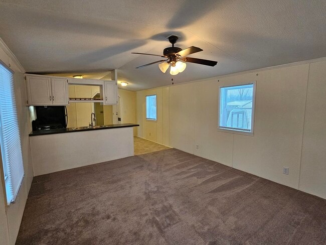 Building Photo - 16 Noble Ln