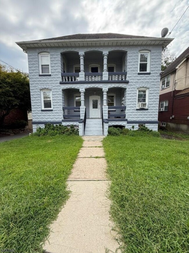 Building Photo - 250 Paterson Ave