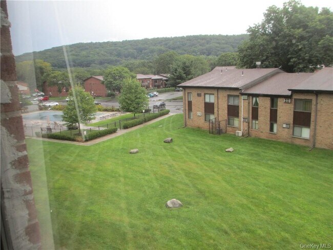 Foto del edificio - 2 Brevoort Dr