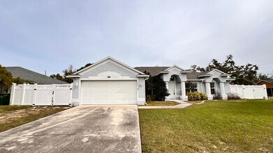 Building Photo - 1553 Ross Dr