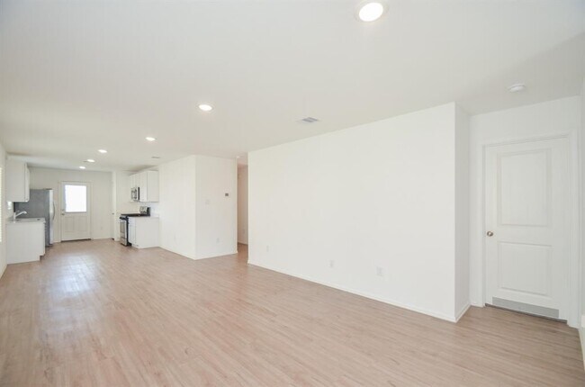 Foto del edificio - 4127 Saltillo Lakes Dr