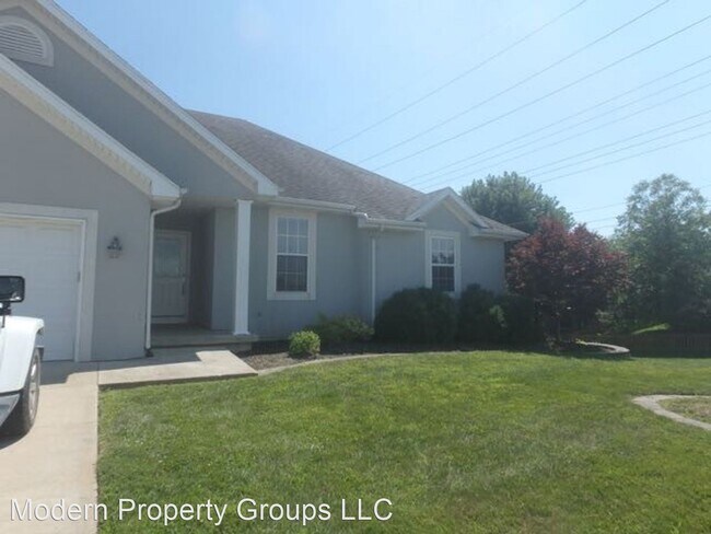 Building Photo - 4 br, 3 bath House - 4508 Smith Dr