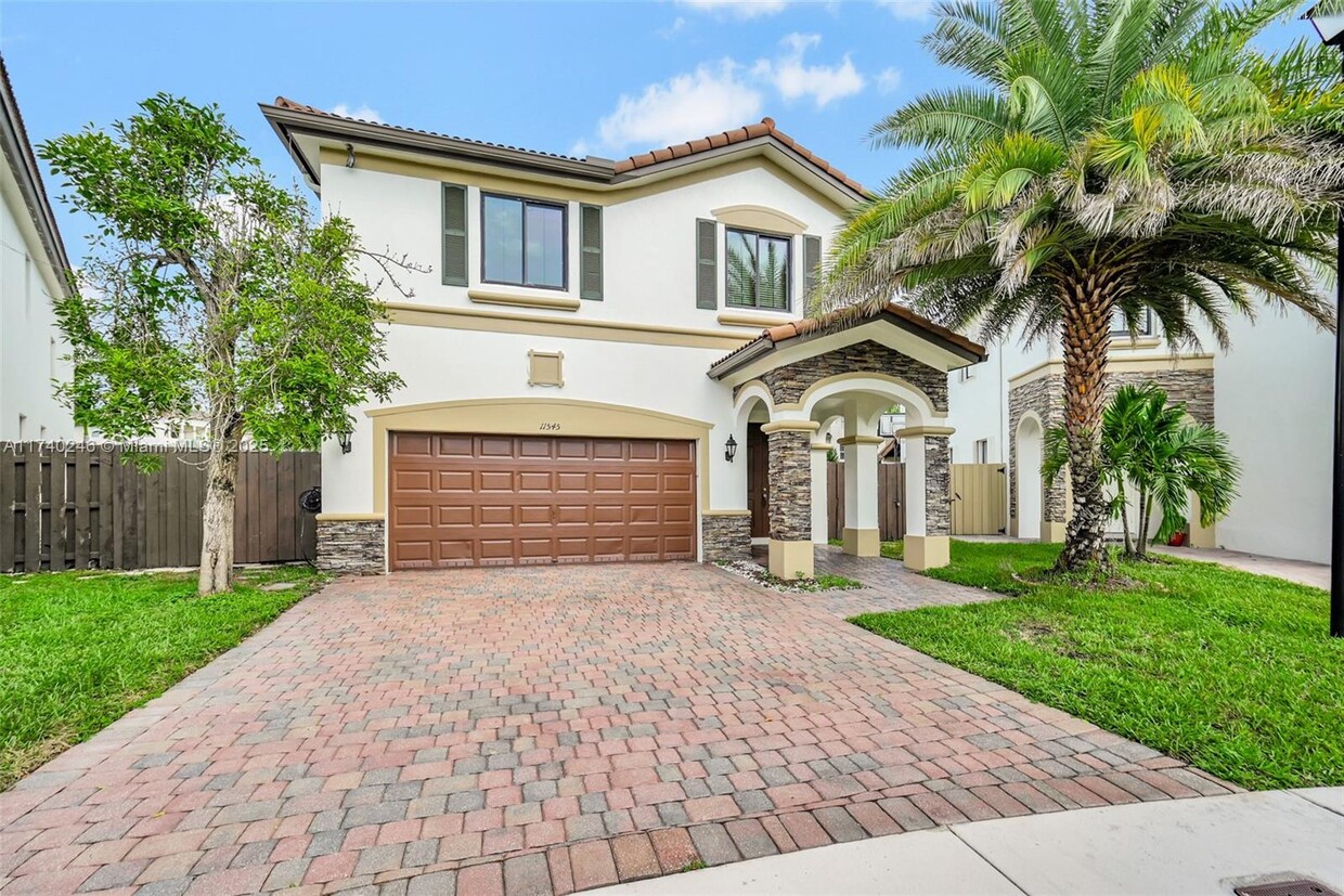 Foto principal - 11545 NW 88th Ln