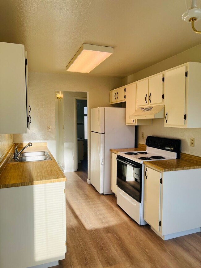 Foto del edificio - 3953 Clear Acre Ln