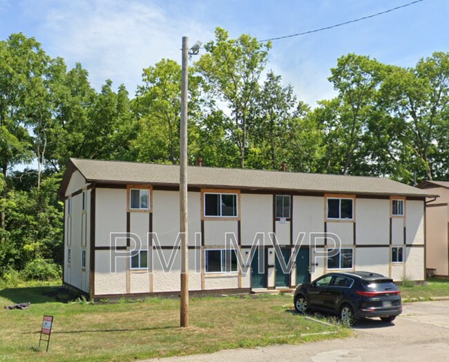 Foto del edificio - 834 Whitethorne Ave