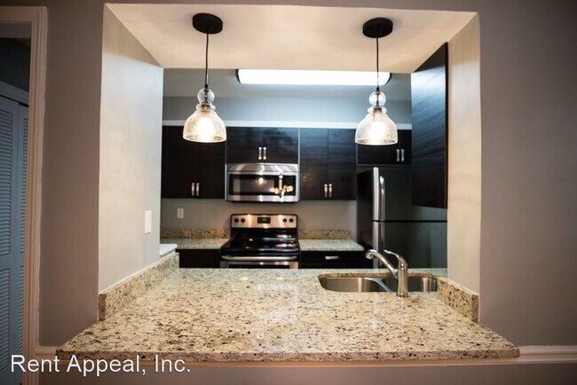 Foto del edificio - 2 br, 2 bath House - 204 Triumph Dr. NW