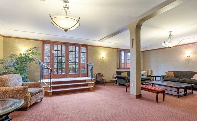 Foto del edificio - Garden Court Condominium ~ Capitol Hill