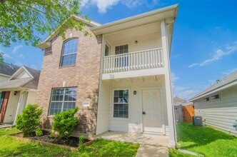 Building Photo - 6415 Mountain Pines Ln