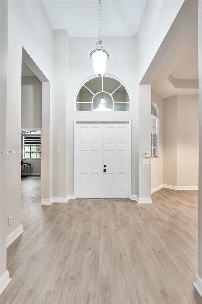 Foto del edificio - 6334 SW 192nd Ave