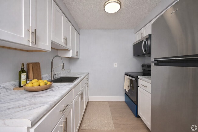 Kitchen - Crescent Gardens