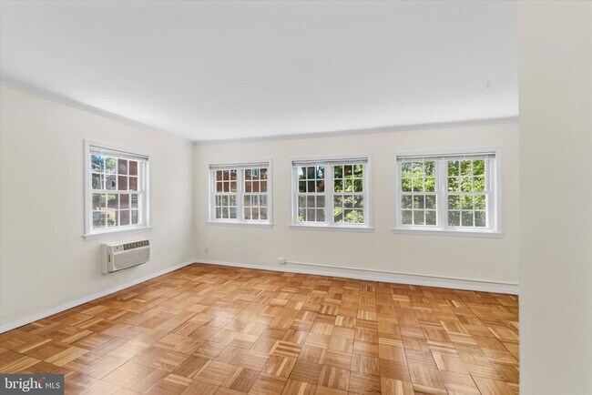Foto del edificio - 3226 Gunston Rd
