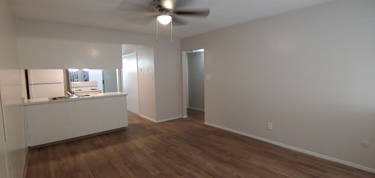 Foto principal - 1124 S Shady St