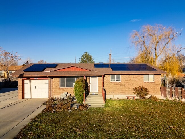 Photo - Beautiful home for rent!