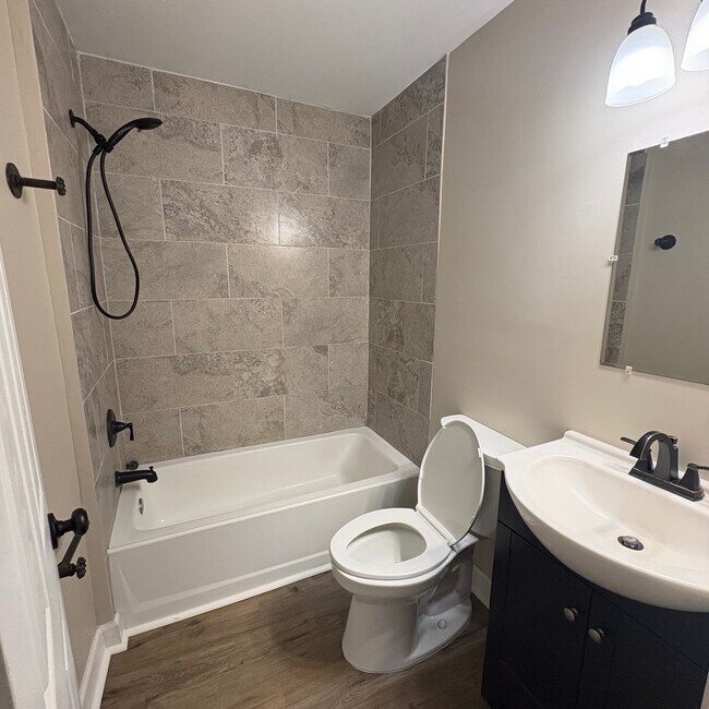 Foto del edificio - 4202 Whitlock St