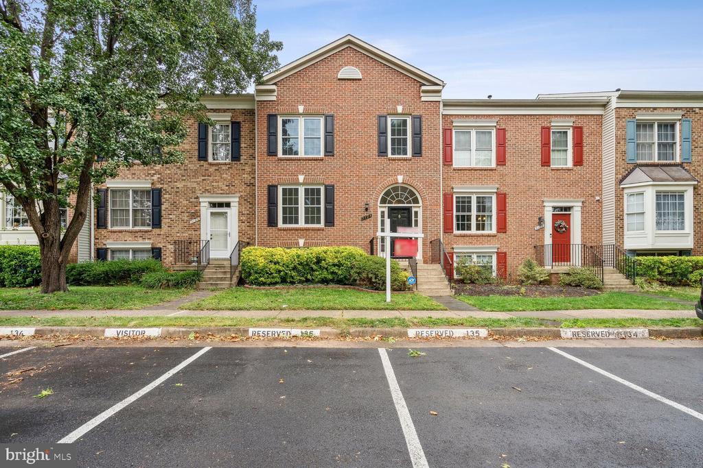 Primary Photo - 5104 Woodfield Dr