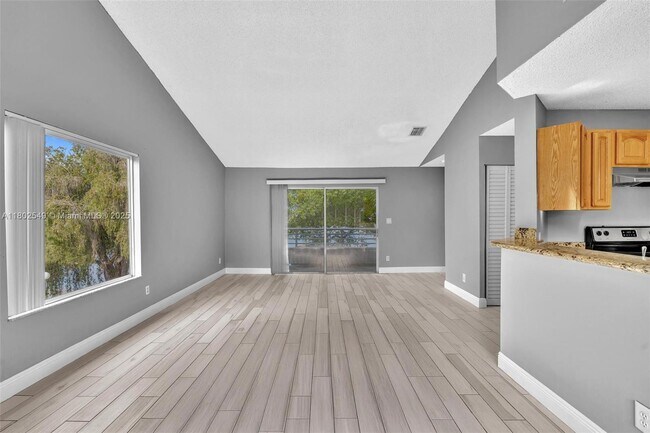 Building Photo - 3473 NW 44th St