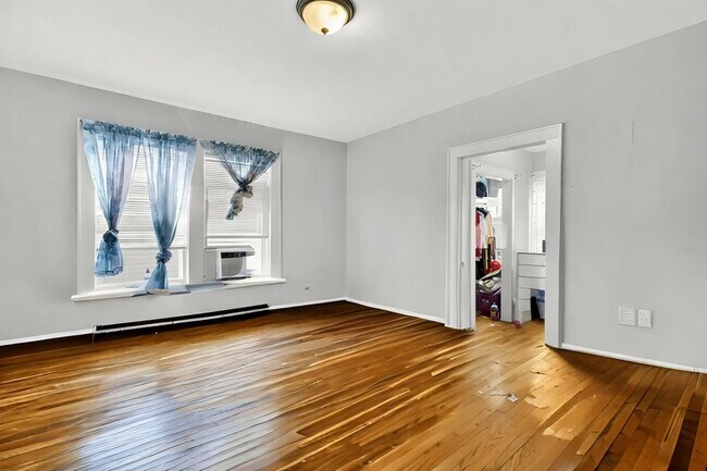 Foto del edificio - 1440 Wood Ave