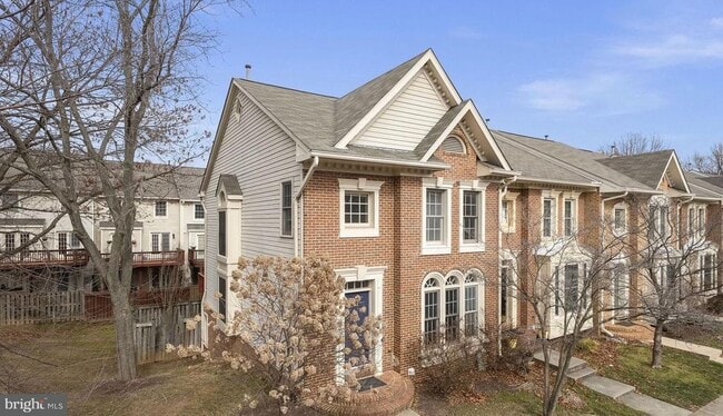 Building Photo - 3912 Maximilian Ct