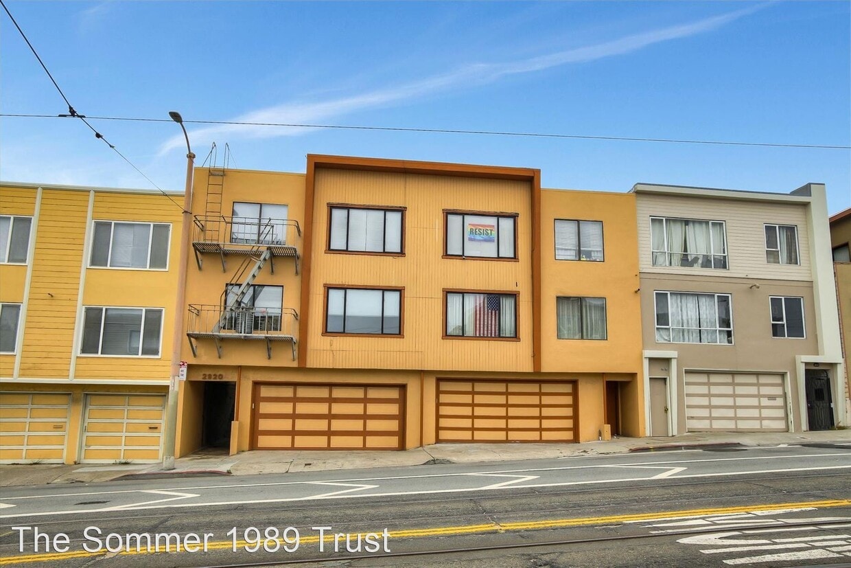 Primary Photo - 2920 Taraval St