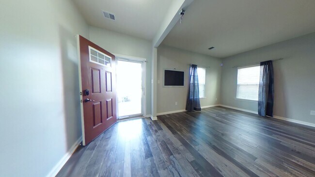Foto del edificio - 4 Bedroom 2.5 Bathroom Rental in Oakmont o...