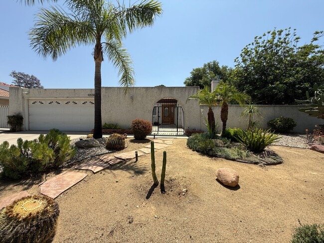 Building Photo - BEAUTIFULLY Updated Home with Pool+ Modern...